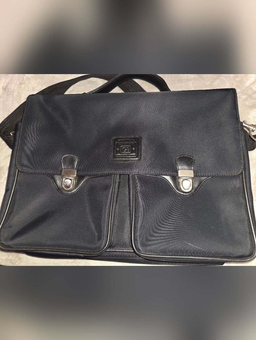 Geoffrey Beene Black Leather Messenger Briefcase Laptop Bag